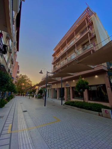 Larissa Hotel | Ξενοδοχείο Acropol