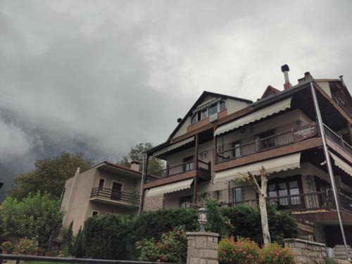 Elati House | Ξενώνας Θεοδώρου