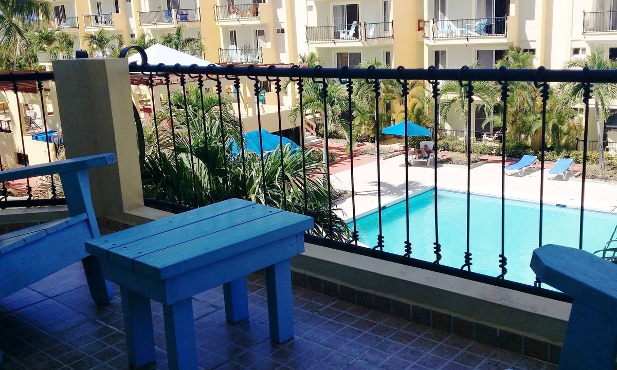 El Batey Apartment | 1-BD condo in central Sosua, pool/Wi-Fi/cable TV, guest-friendly