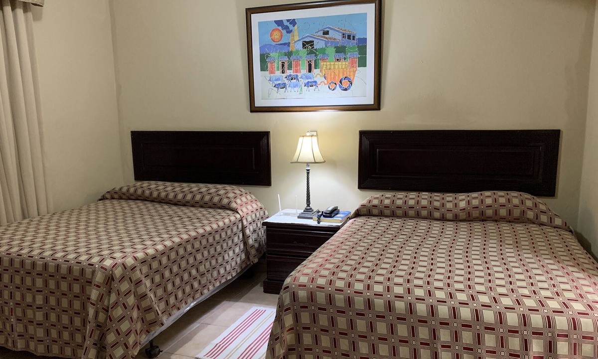 La Arboleda House | 1 Bedroom Entire Apartment in Down town
