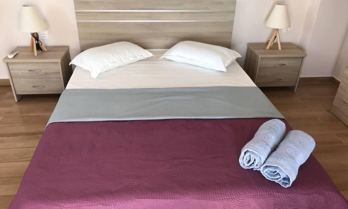 Massouri Apartment | 2 Bed - Sleeps 4 - Free Parking - Sea & Mtn View