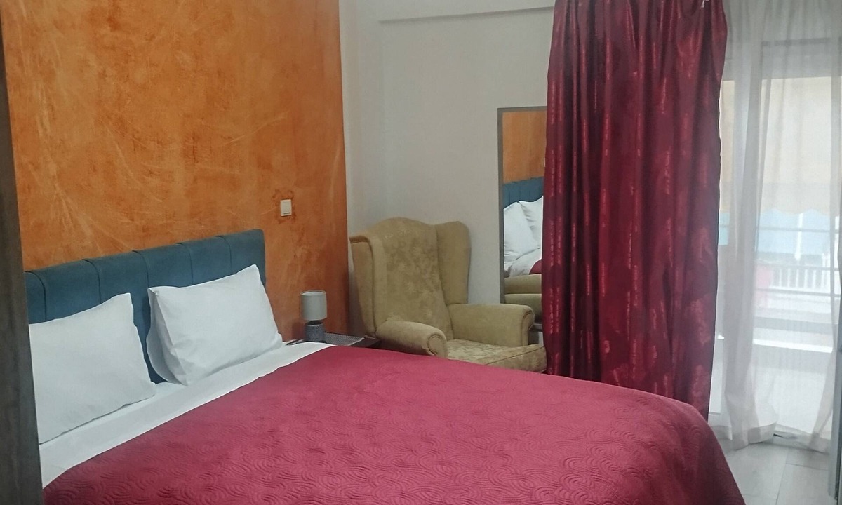 Loutraki Apartment | 2-bedroom apartment in marvelous Loutraki with AC comfort
