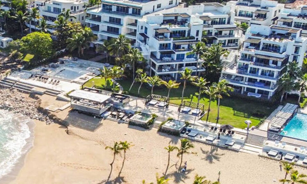 Los Brazos Apartment | 2 bedroom family suite, 2 pools, Direct access to the private beach!