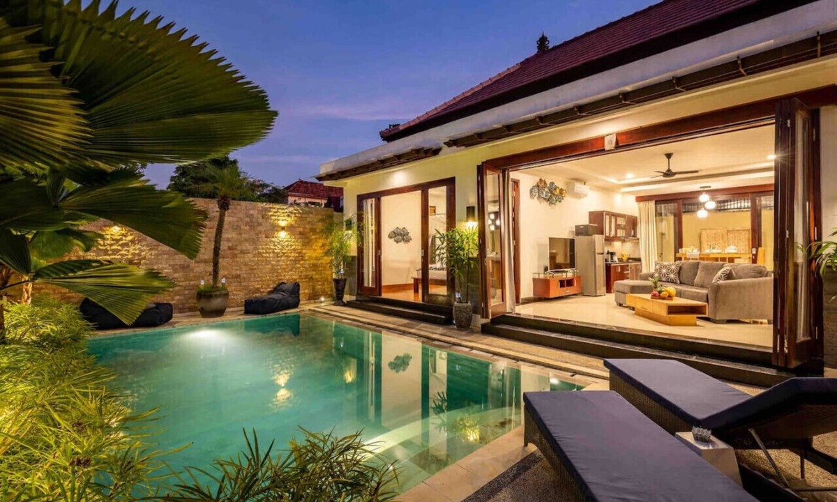 Sunset Road Villa | 2 Bedroom private Pool Seminyak