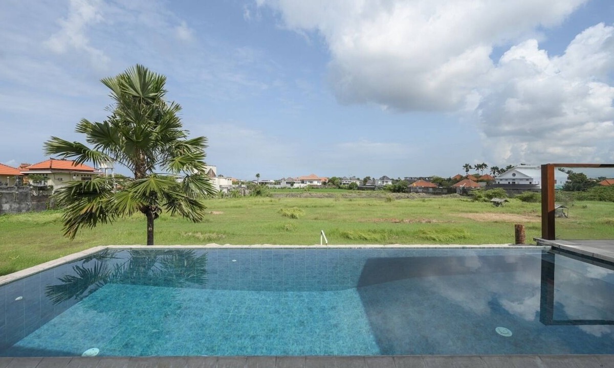 Umalas Villa | 2 Bedroom Villa in Central Seminyak/Batu Belig