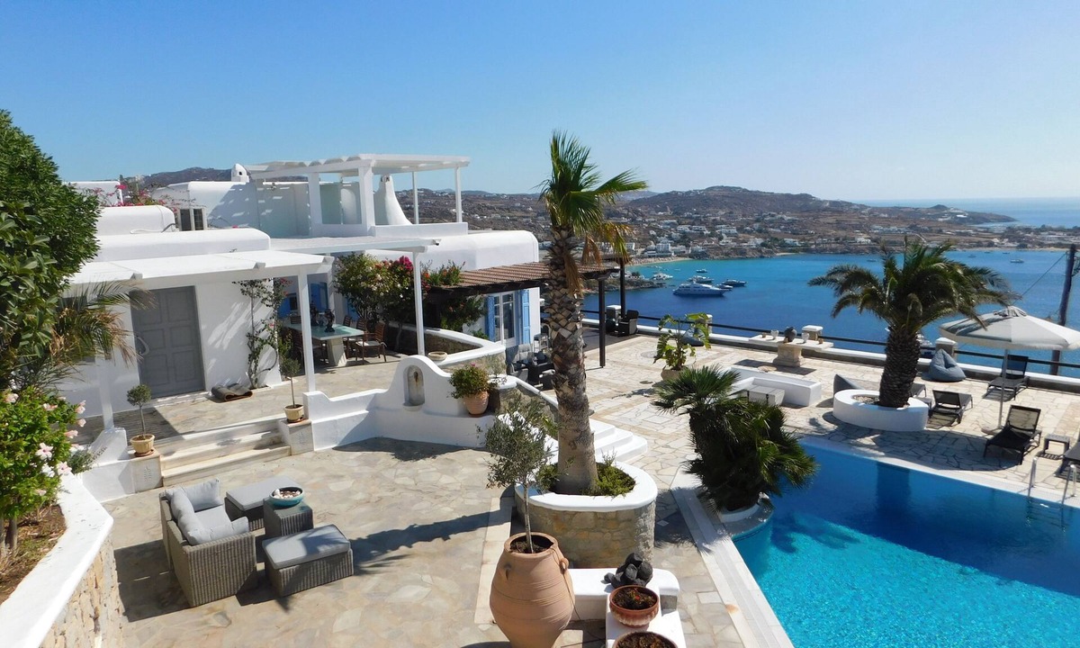 Paraga Villa | 2 BIG VILLAS OZAR PSAROU with panoramic views and 3 swimming pools
