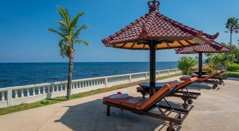 Dencarik Villa | 206 m² Villa ∙ 5 bedrooms ∙ 10 guests