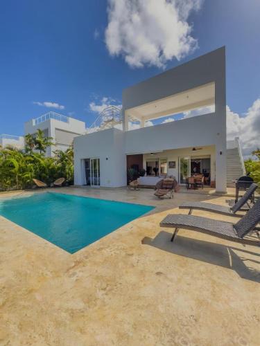 Playa Chiquita House | 3bd with rooftop ocean view in Sosua Ocean Village