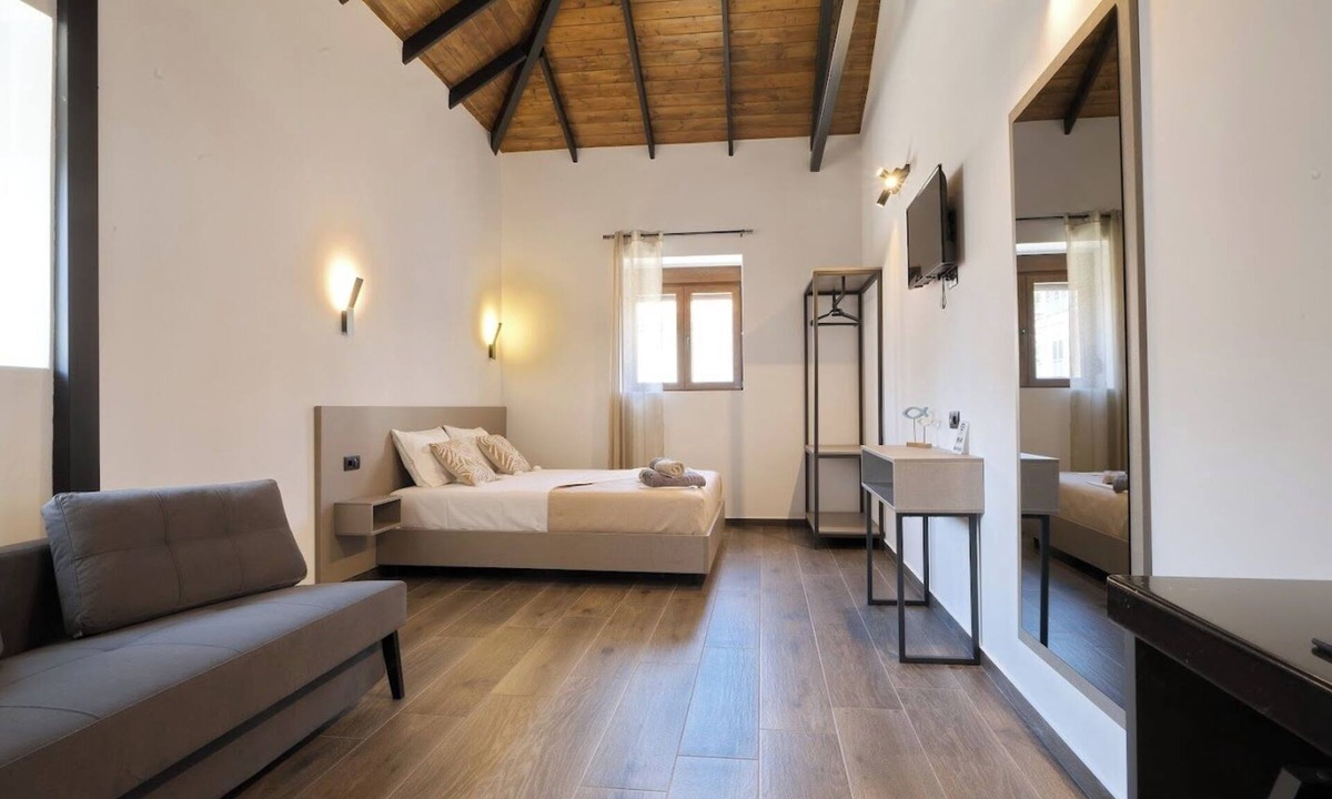 Aristotelis Apartment | 4 LEMONS LUXURY STUDIO 01