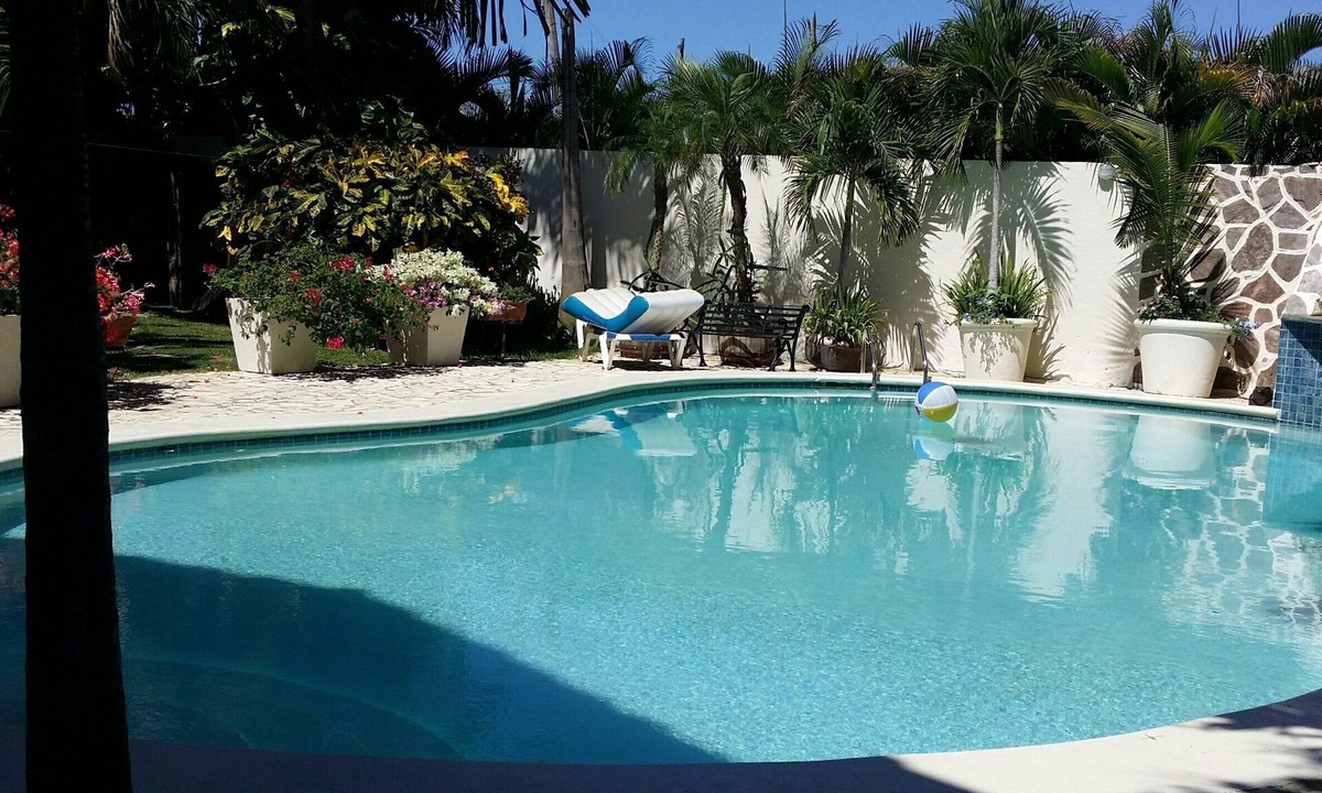 La Esplanada Villa | 5-BD Guest-friendly villa with pool, near everything!