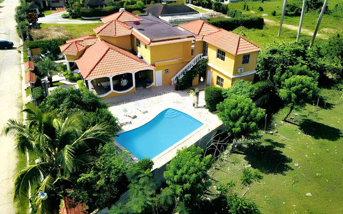 Cabrera Villa | 500 m² Villa ∙ 6 bedrooms ∙ 10 guests