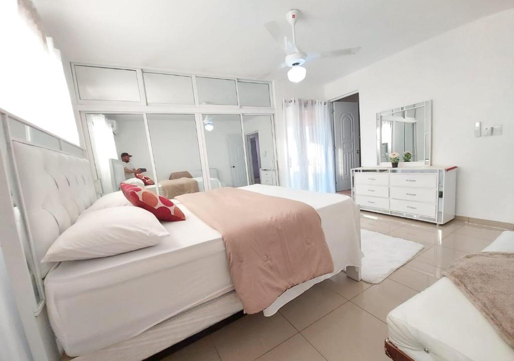 Santiago de los Caballeros Apartment | 6-1 SANTIAGO CITY GREAT COZY APT TO STAY - Cozy 3 bedrooms Apartment for 7 peoples - close to all kind the business wifi - Air Condition