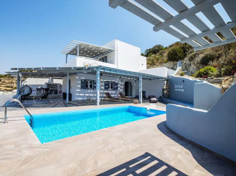 Paros House | 70 m² House ∙ 2 bedrooms ∙ 4 guests