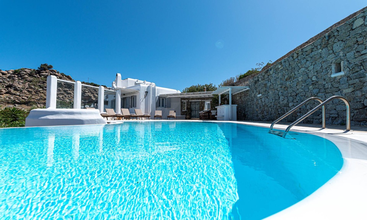 Psarou Villa | 9 Muses Villa Erato 4BR With private pool!