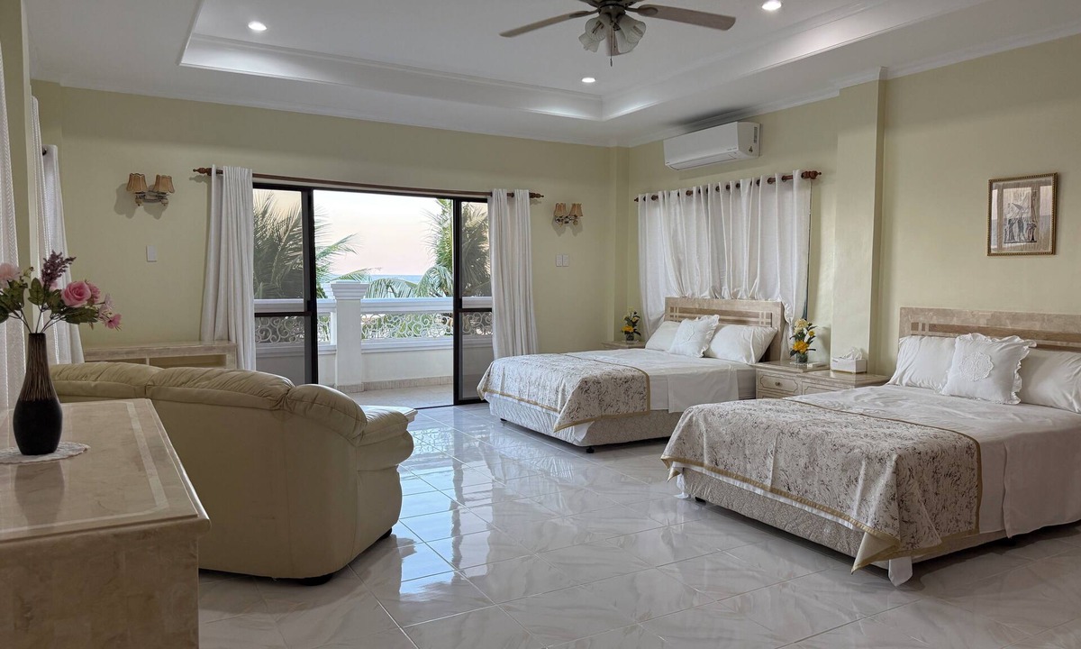 Carmen Bed & Breakfast | A secluded stunning villa by the beach.