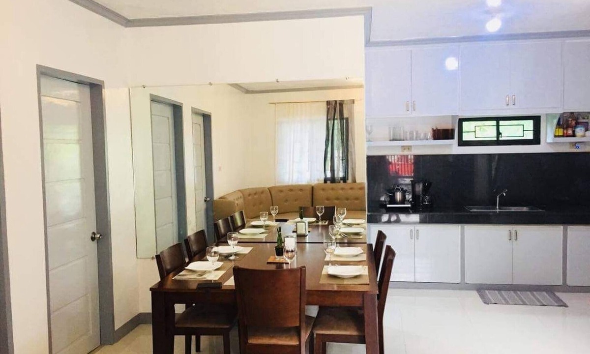 Davao House | A Unique and Cozy WholeHouse in Babak Samal Island