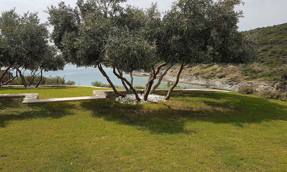 Nea Peramos Villa | A unique private place with its own private beach!
