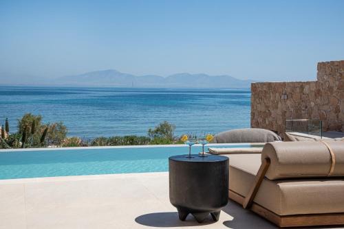 Vagia House | AÁSHNA Suites and Residences