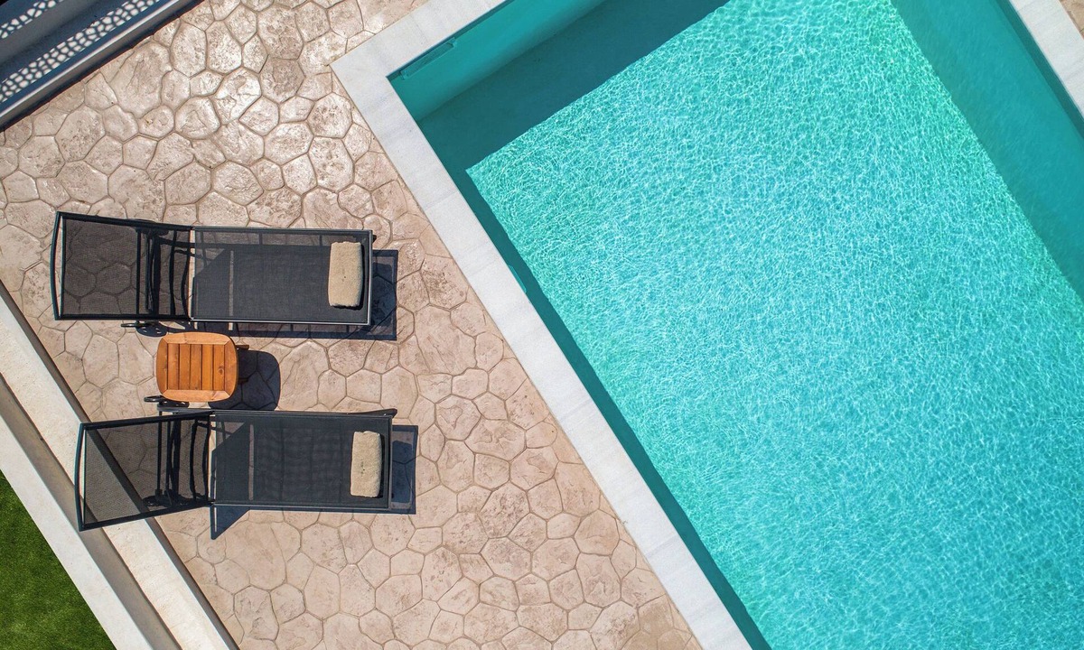 Neromilos Villa | Abelia Villa, a Luxurious and Exlusive Residence with private pool