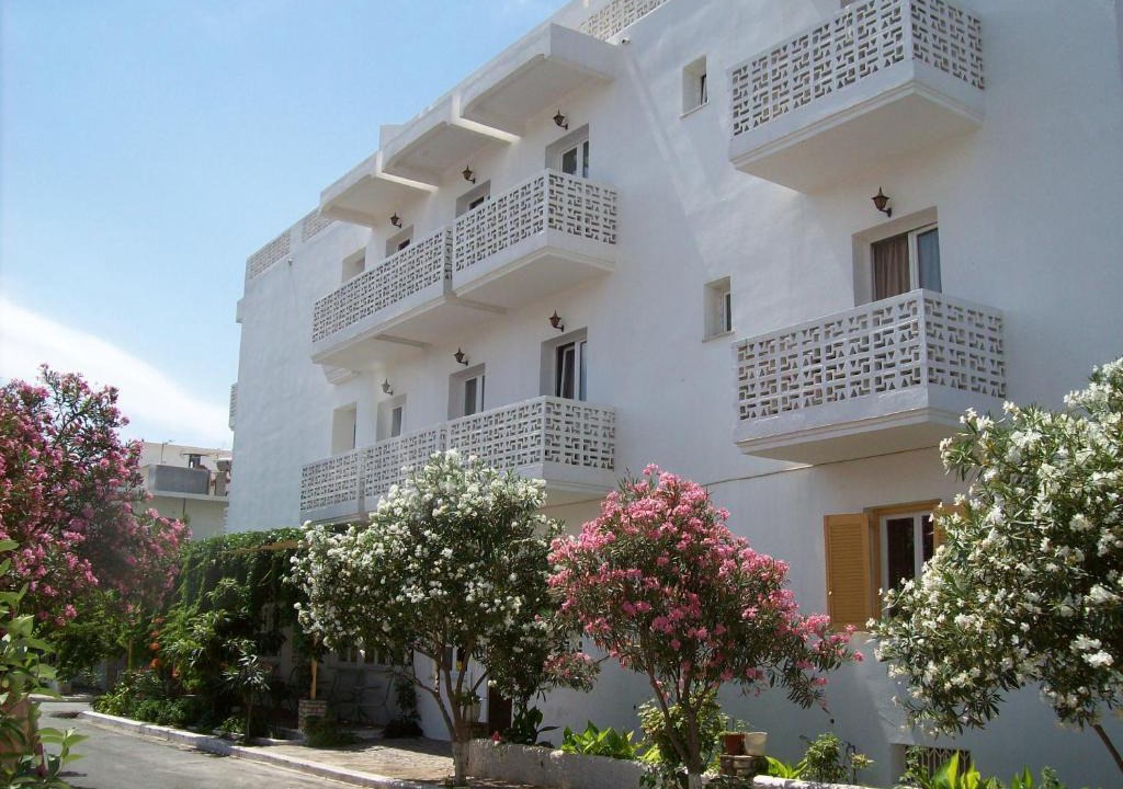 Ireon Hotel | Adamantia