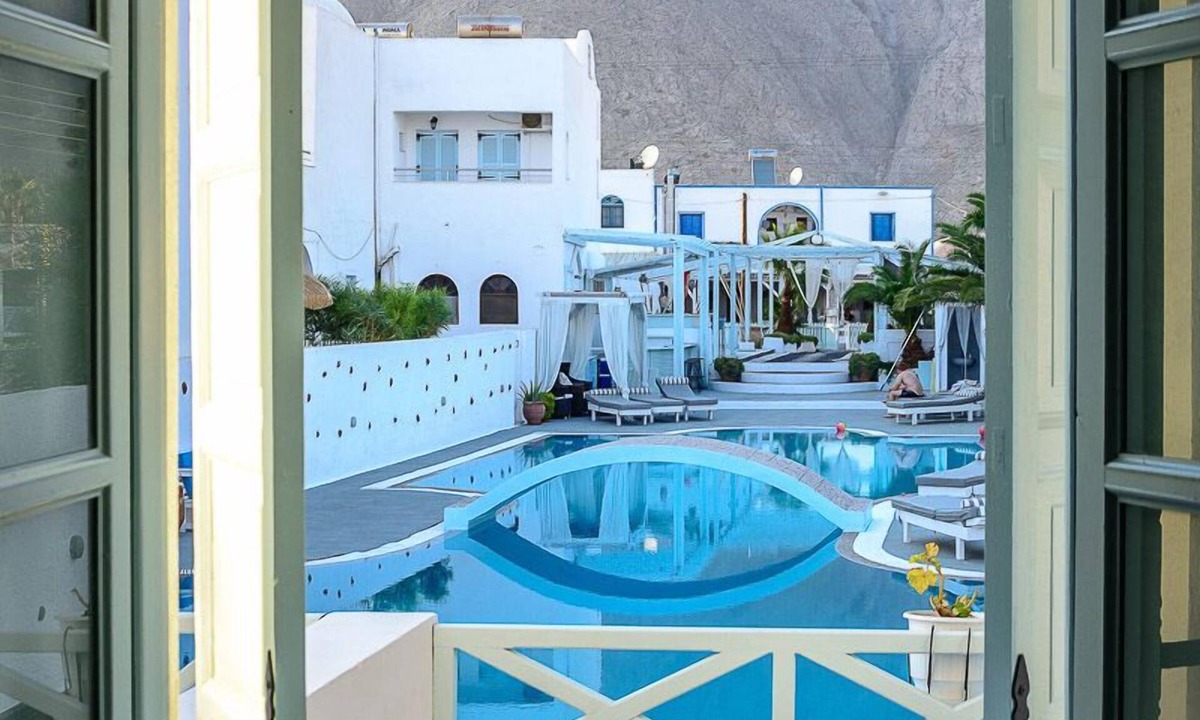 Perissa House | Aeolis Santorini