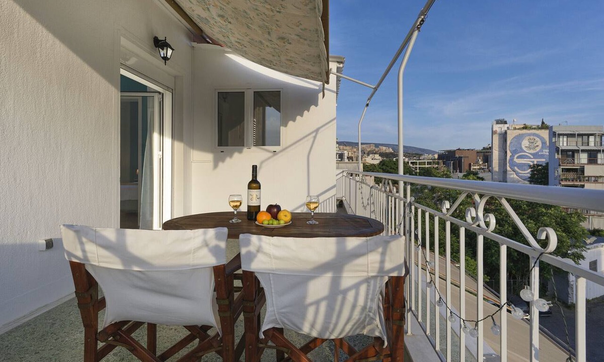 Kerameikos Apartment | AgiouOrous10 · Acropolis view top floor apartmen