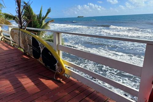 Mahina Apartment | AHONU BEACH STUDIO - Garden and sea