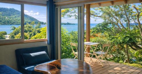 Cook's Bay Apartment | Aimeho Bungalow