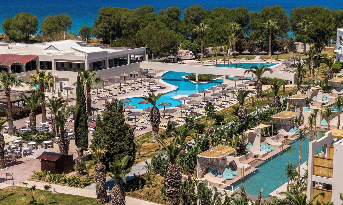 Marmari Hotel | Akti Coast Club