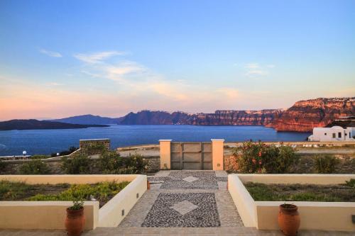 Akrotiri House | Alba Caldera Villa