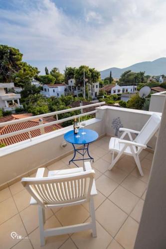 Nea Makri Apartment | Alexander - Seaside Studio With Amazing View in Nea Makri