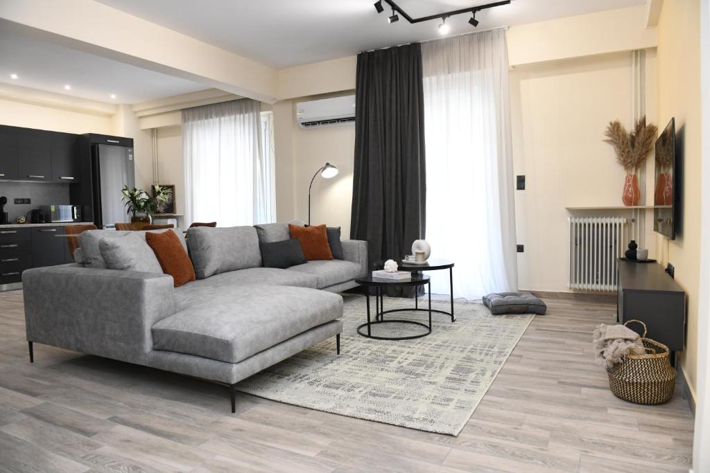 Ampelokipoi Apartment | Alkmini Apartment