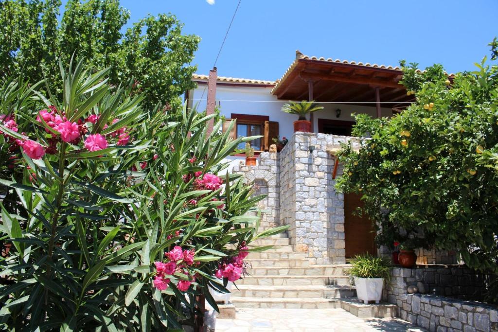 Gythio House | AMANDA