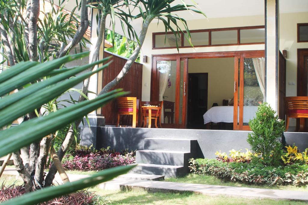 Purwakerti House | Amed Kunara Guest House