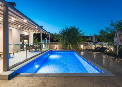 Alonia Villa | Amelia Residence