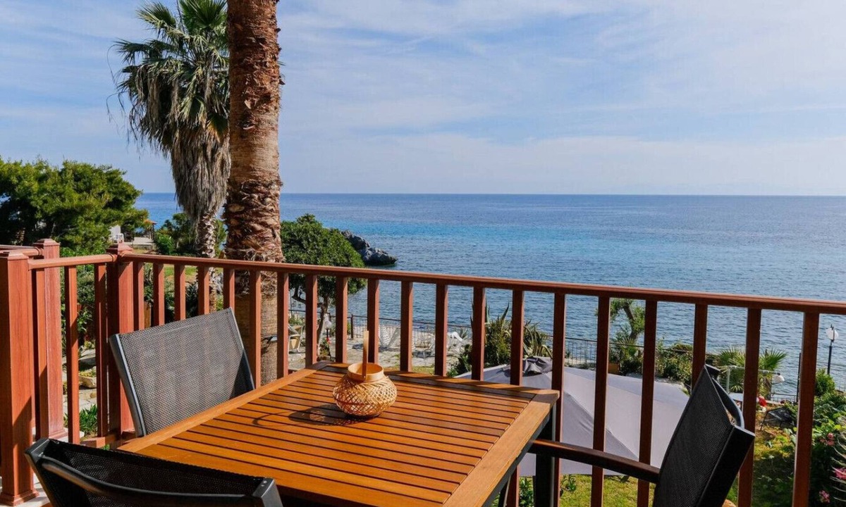 Kassandra Apartment | Amfitriti Seafront Apartment 4 by RentalsPro