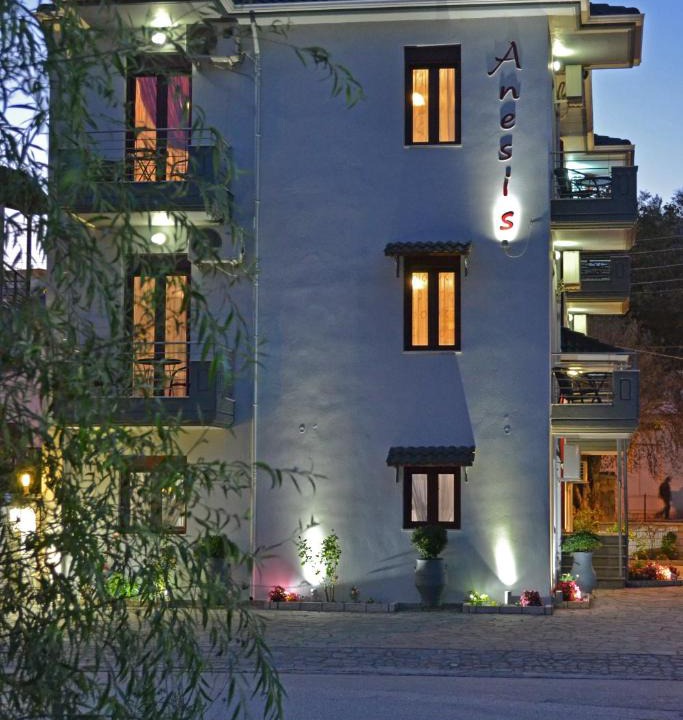Perama Hotel | Anesis