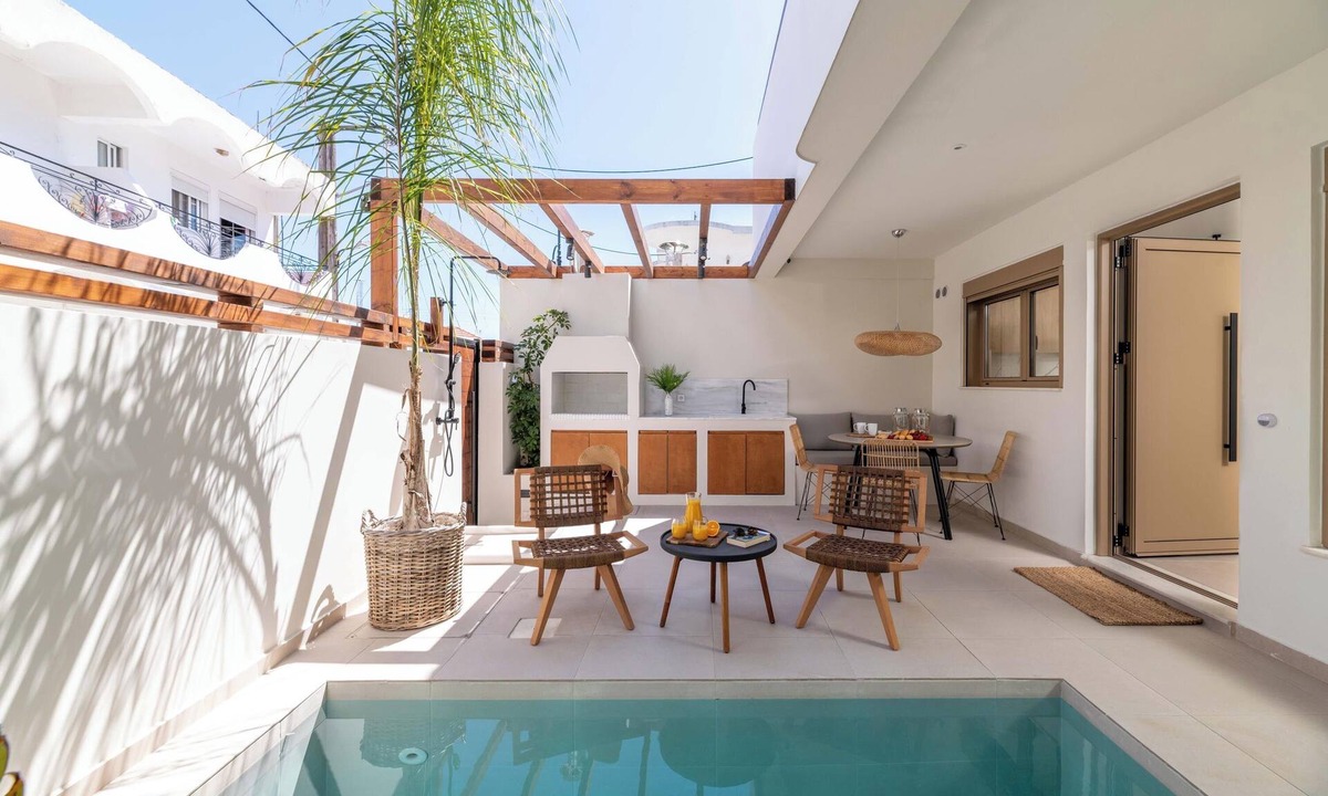 Lardos Apartment | Ann Suite - Mariann Premium Suites