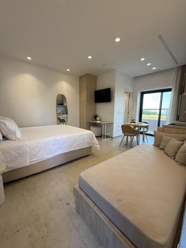 Mathes Apartment | Antama Studios