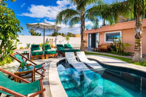 Petaloudes Villa | Antonakis Villa Secret Pool & Hot Tub Hideaway