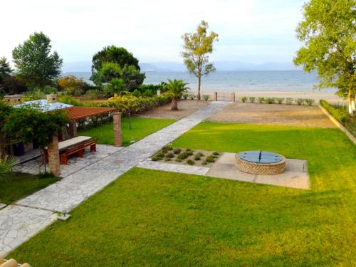 Lefkimmi House | Antonia Beachfront Villa
