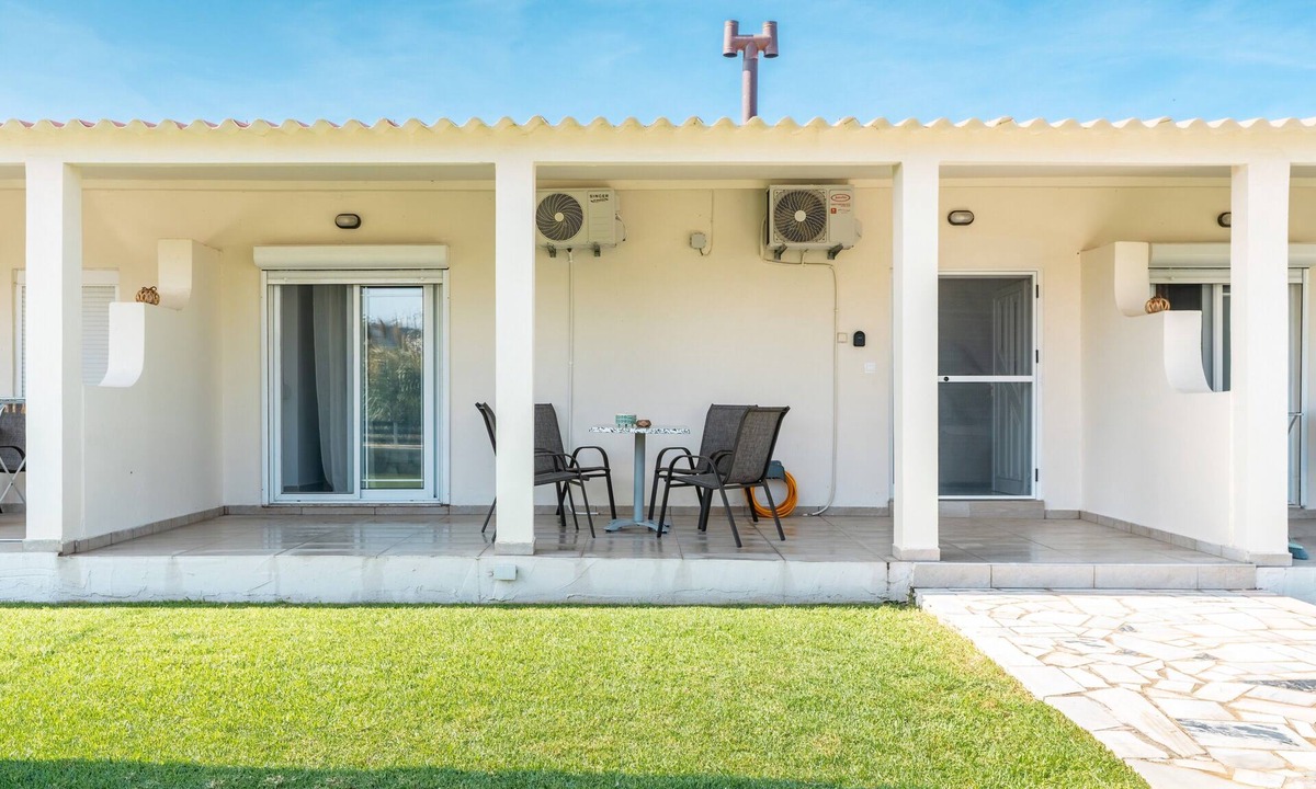 Fanai Apartment | Apartment 'Absinthia Fanes 2' with Mountain View, Wi-Fi and Air Conditioning