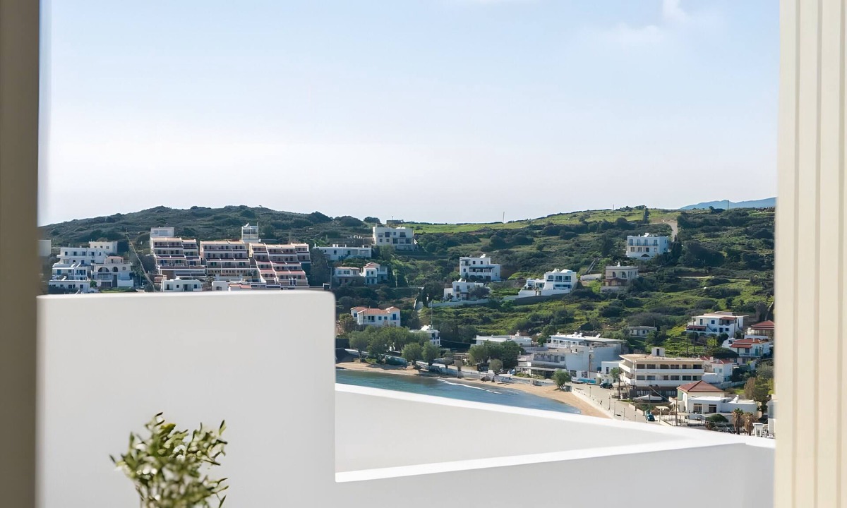 Batsi Apartment | Apartment 'Batsi View House' with Sea View, Wi-Fi and Air Conditioning