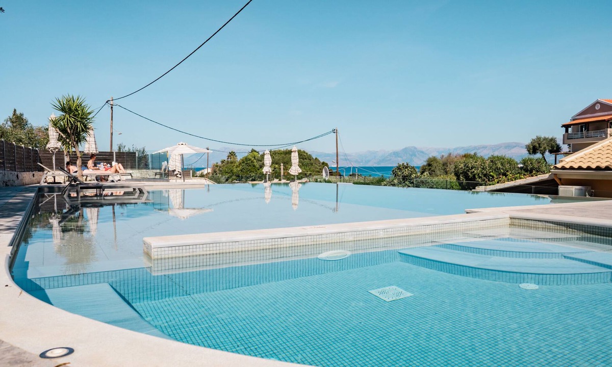 Agios Spyridon Corfu Apartment | Apartment Eros - Private Patio with Garden View
