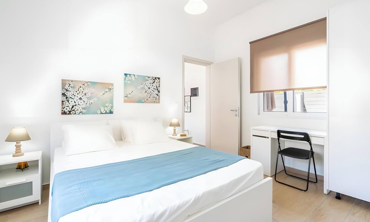 Rhodes Town Apartment | Apartment 'Evan Suites No 2' with Wi-Fi and Air Conditioning