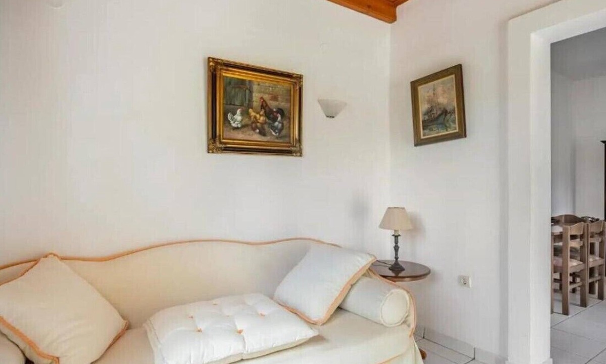 Ag. Georgios Apartment | Apartment 'Fedra Two-Bedroom Bungalow' with Shared Pool, Wi-Fi and Air Conditioning
