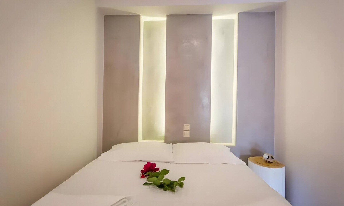 Gavrio Apartment | Apartment 'Irene 13 Superior 1' with Sea View, Wi-Fi and Air Conditioning