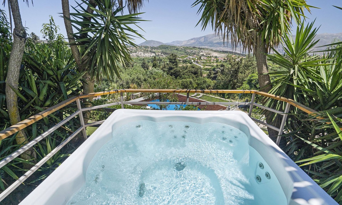Parisata Apartment | Apartment 'Monte Verde 104' with Sea View, Wi-Fi and Air Conditioning