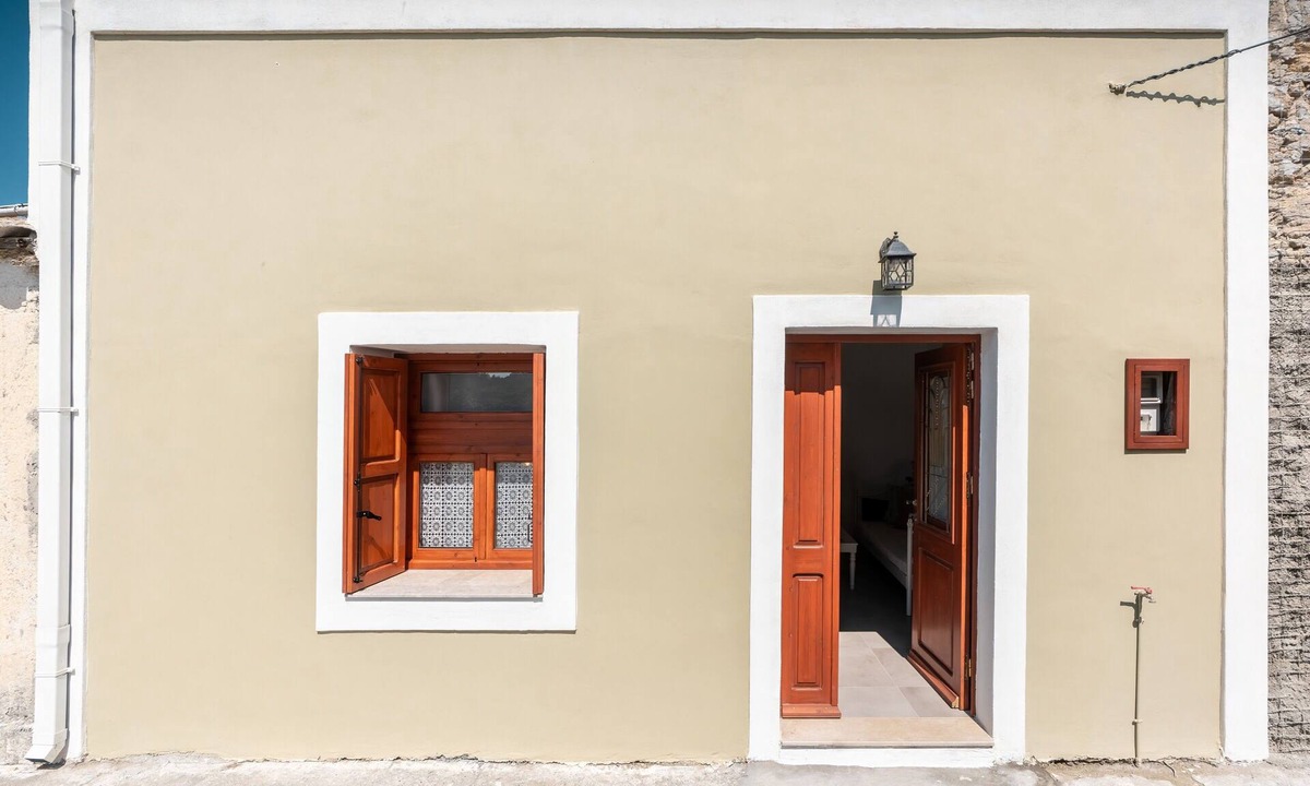 Fanai Apartment | Apartment 'Rodies House' with Mountain View, Wi-Fi and Air Conditioning