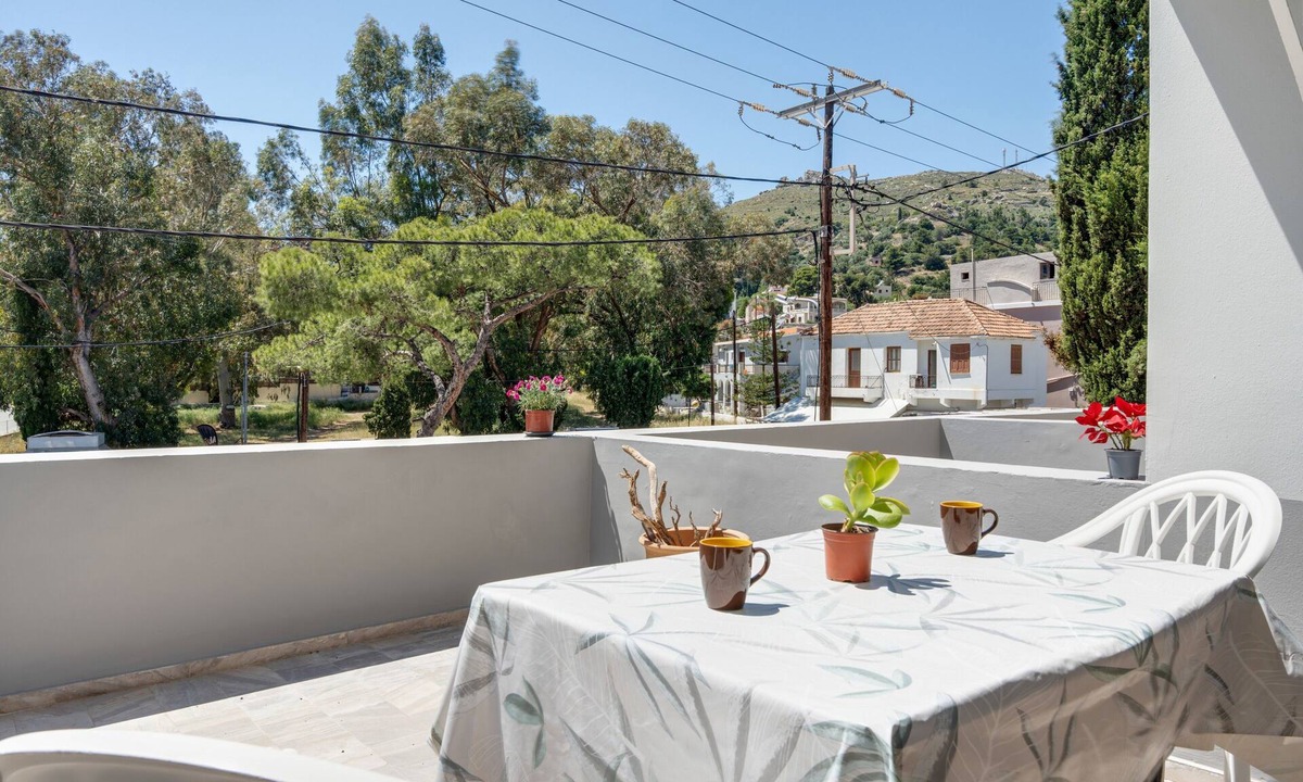Panormos Apartment | Apartment 'Studio 2' with Mountain View, Wi-Fi and Air Conditioning